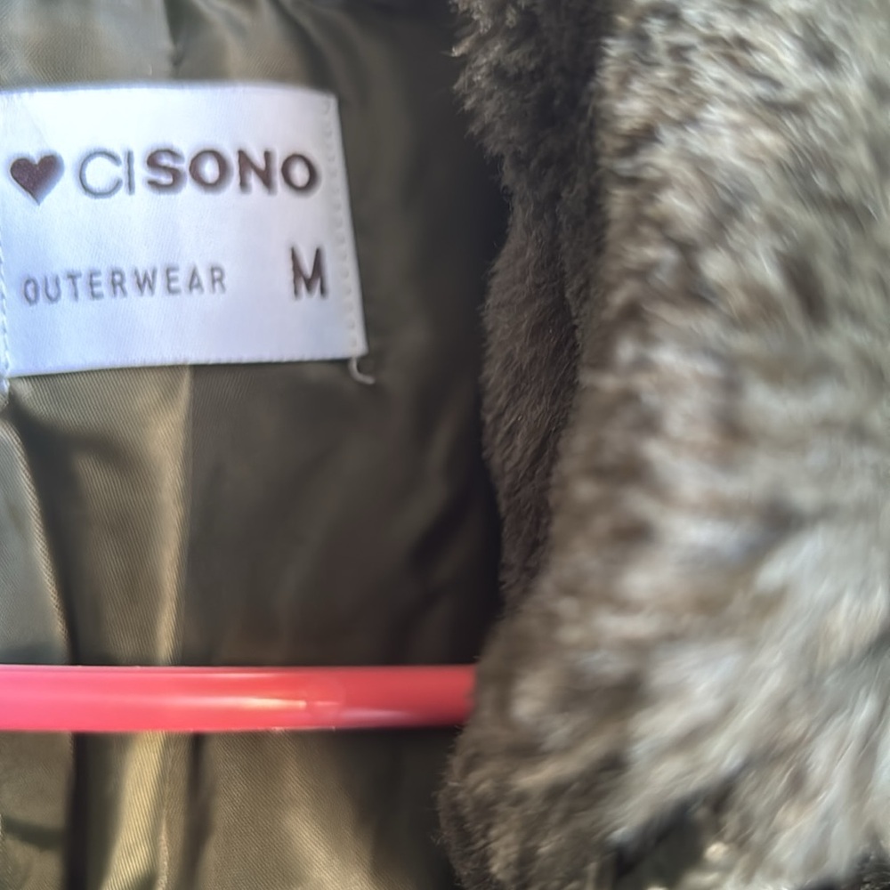 Fluffy olive Jacket - Picture 3 of 3